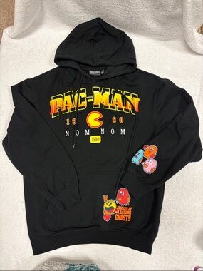 Bandai Namco Pac-Man Black Graphic Hoodie with Retro Arcade Print medium